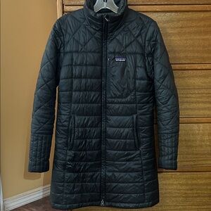 Patagonia Women's Dark Quilted Puffer Coat, Size Small